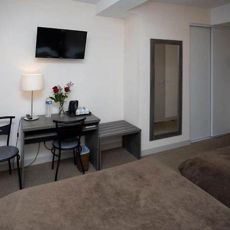 Logis-Hotel & Restaurant Le Carnot Bolbec Luaran gambar